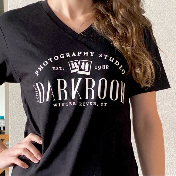 Beetlejuice V-Neck Tee - Picture 3 of 5